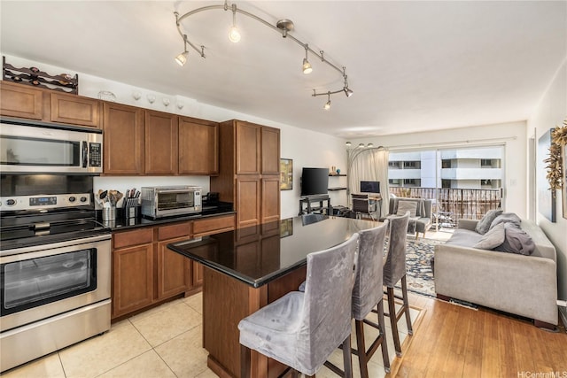 1099 Green St Unit B209, Honolulu, HI 96822 - photo 1