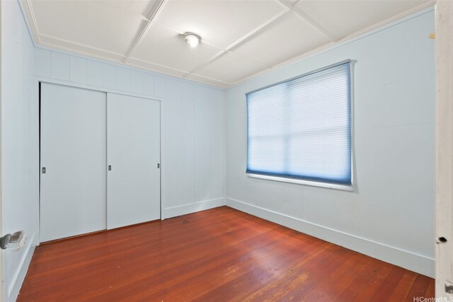 1186 Alewa Dr, Honolulu, HI 96817 - unfurnished bedroom featuring wood finished floors and a closet