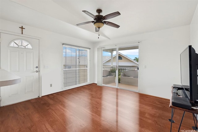 94-510 Lumiaina St Unit J202, Waipahu, HI 96797 - entrance foyer featuring a ceiling fan and wood finished floors