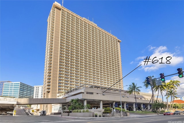 410 Atkinson Dr Unit 618, Honolulu, HI 96814 - photo 1