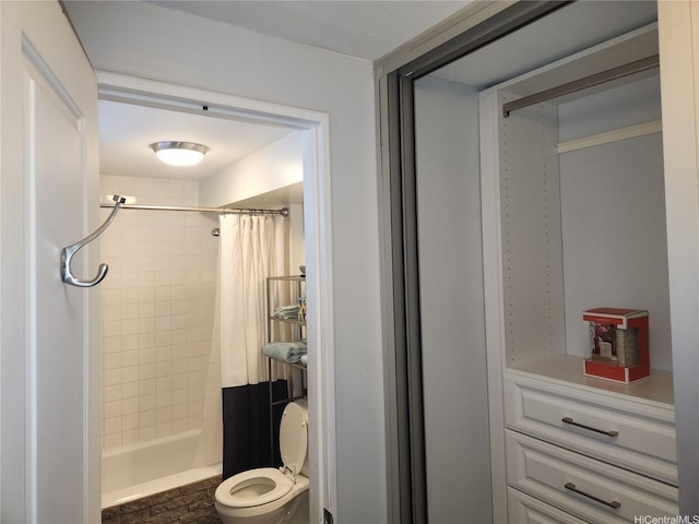824 Kinau St Unit 403, Honolulu, HI 96813 - bathroom with a tile shower