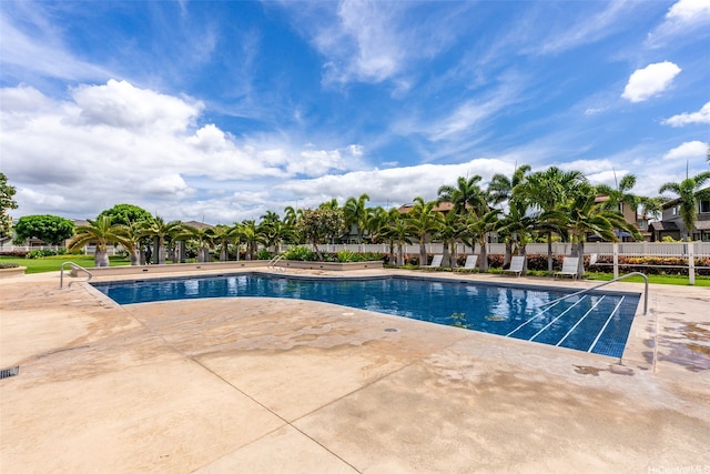 91-1001 Keaunui Dr Unit 97, Ewa Beach, HI 96706 - community pool with a patio area