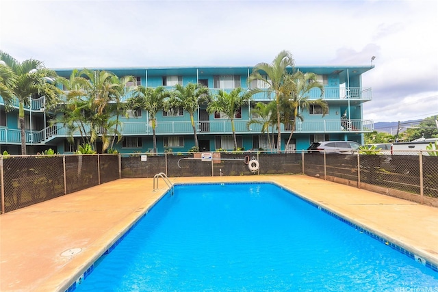 94-049 Waipahu St Unit 308, Waipahu, HI 96797 - view of community pool