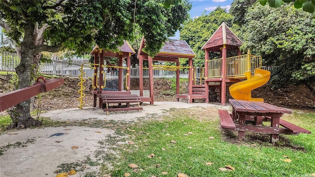 585 Mananai Pl Unit 26U, Honolulu, HI 96818 - view of playground with a gazebo