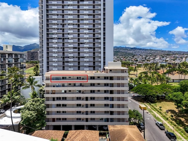 320 Ainakea Way Unit 812, Honolulu, HI 96815 - view of apartment building / complex featuring a mountain view