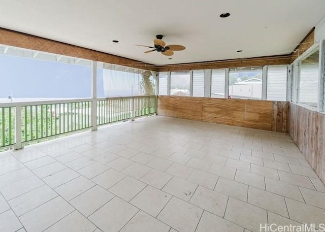 73-4154 Kahauli Pl, Kailua Kona, HI 96740 - unfurnished sunroom featuring ceiling fan