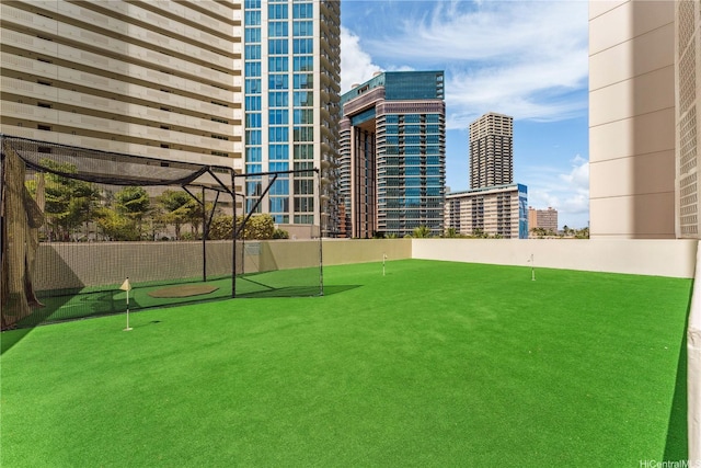 469 Ena Rd Unit 1111, Honolulu, HI 96815 - surrounding community with a putting green