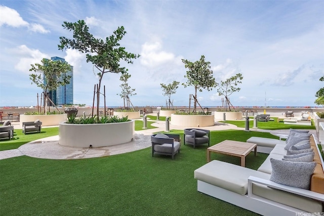 988 Halekauwila St Unit 4108, Honolulu, HI 96816 - view of property's community featuring a yard