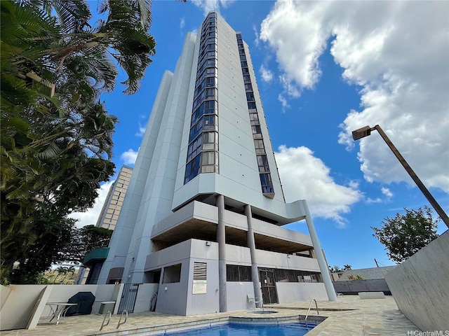 2040 Nuuanu Ave Unit 1103, Honolulu, HI 96817 - photo 24