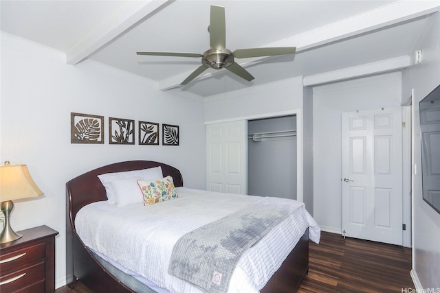 94-559 Makohilani St Unit 1071, Mililani, HI 96789 - bedroom with dark wood finished floors, a closet, and ceiling fan