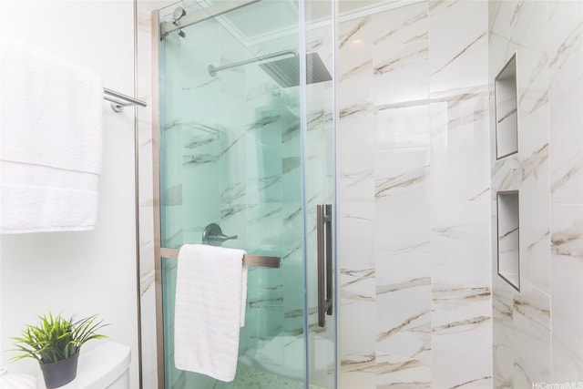 94-559 Makohilani St Unit 1071, Mililani, HI 96789 - bathroom with a marble finish shower and toilet