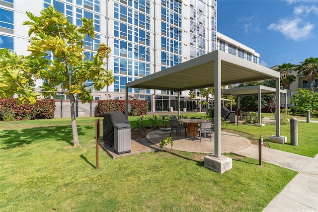 7000 Hawaii Kai Dr Unit 3605, Honolulu, HI 96825 - view of home's community featuring a lawn and a patio