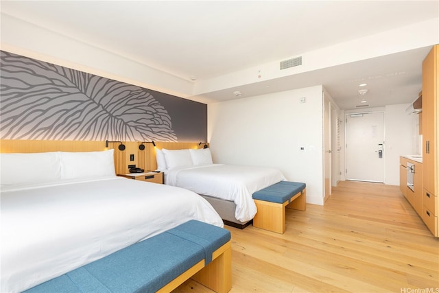 1390 Kapiolani Blvd Unit 3808, Honolulu, HI 96814 - bedroom with light wood finished floors