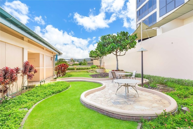 600 Queen St Unit 2103, Honolulu, HI 96813 - view of yard with a patio