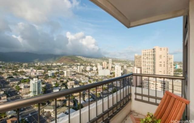 2333 Kapiolani Blvd Unit 2707, Honolulu, HI 96826 - balcony with a view of city and a mountain view