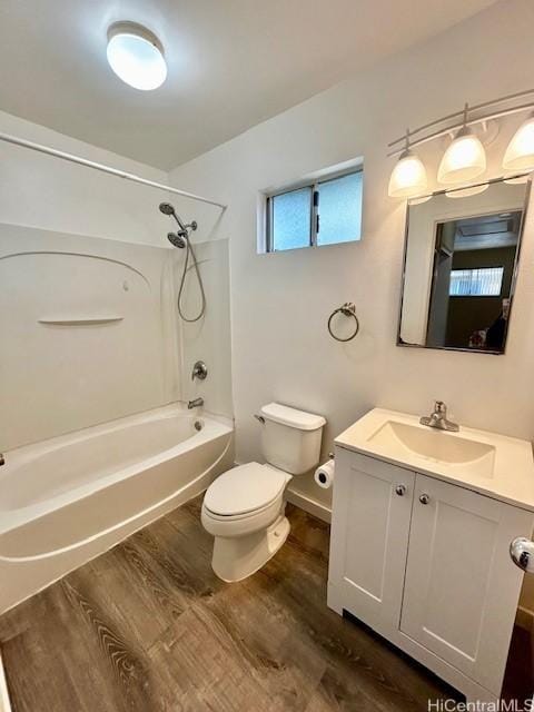 91-280 Makalea St Unit 23, Ewa Beach, HI 96706 - bathroom featuring vanity, tub / shower combination, and wood finished floors