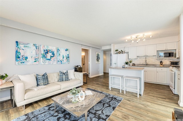 801 S St Unit 3822, Honolulu, HI 96813 - living area with light wood finished floors and baseboards