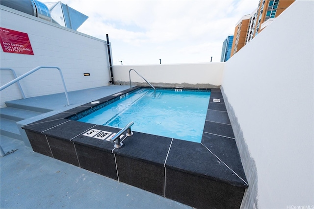 615 Keawe St Unit 3207, Honolulu, HI 96813 - view of community pool
