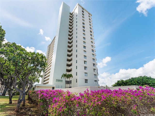1160 Ala Napunani St Unit 1407, Honolulu, HI 96818 - view of property