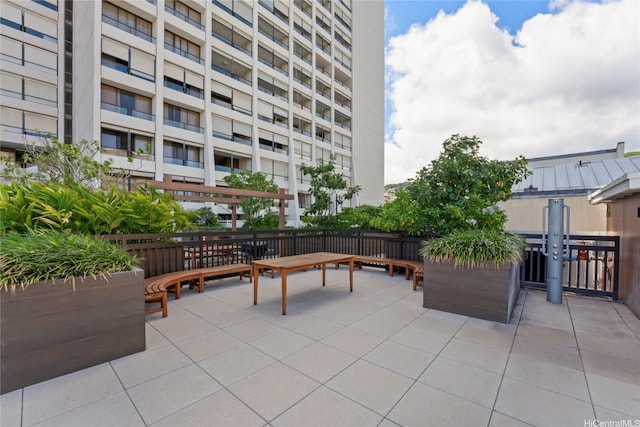 1717 Mott Smith Dr Unit 2212, Honolulu, HI 96822 - view of patio