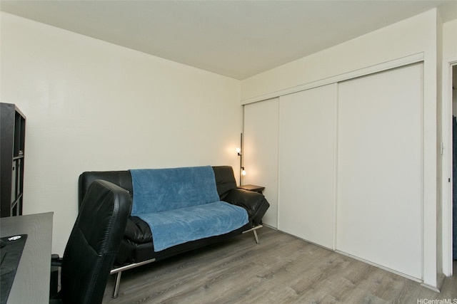 98-719 Iho Pl Unit 5-703, Aiea, HI 96701 - living area with wood finished floors