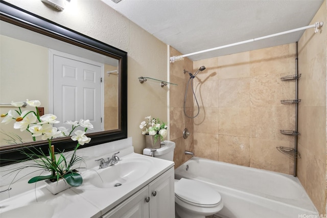 1830 Wilikina Dr Unit 602, Wahiawa, HI 96786 - bathroom with vanity and bathtub / shower combination