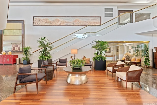 2045 Kalakaua Ave Unit 403, Honolulu, HI 96815 - building lobby featuring a high ceiling