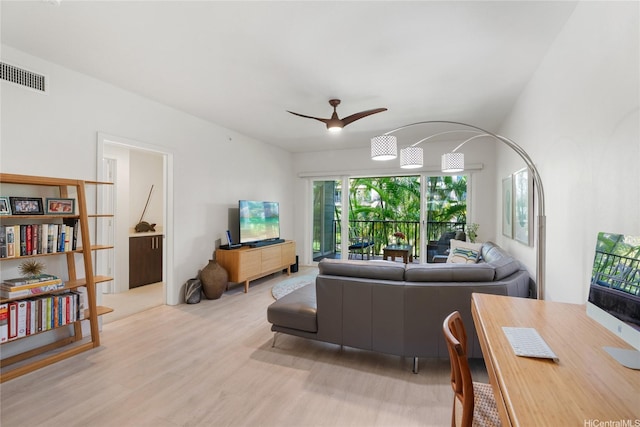 437 Kailua Rd Unit 6107, Kailua, HI 96734 - living area featuring light wood finished floors and a ceiling fan