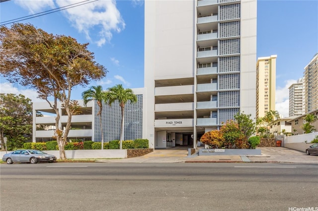 1556 Piikoi St Unit 506, Honolulu, HI 96822 - view of apartment building / complex