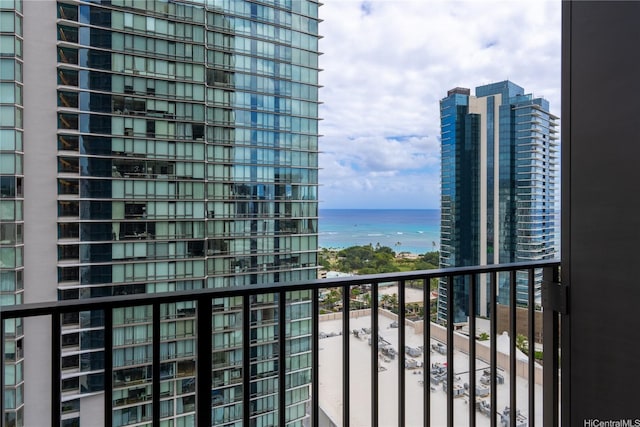 987 Queen St Unit 2308, Honolulu, HI 96814 - balcony featuring a water view