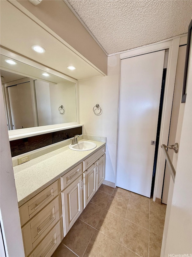 1717 Mott Smith Dr Unit 2303, Honolulu, HI 96822 - photo 5