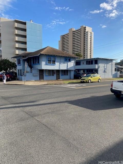 2831 Winam Ave, Honolulu, HI 96816 - photo 1