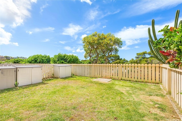 92-1163 Palahia St Unit E102, Kapolei, HI 96707 - fenced backyard with a storage unit
