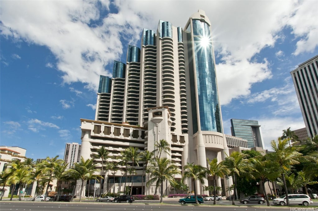 66 Queen St Unit 2802, Honolulu, HI 96813 - photo 1