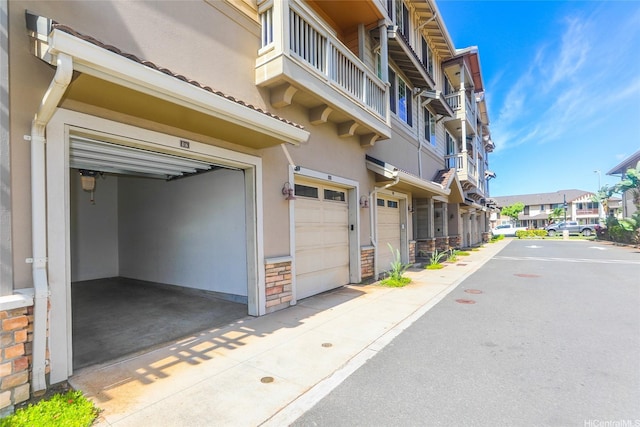 1020 Kakala St Unit 816, Kapolei, HI 96707 - view of asphalt road featuring a residential view