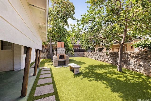 3153 Diamond Head Rd, Honolulu, HI 96815 - fenced backyard featuring exterior fireplace