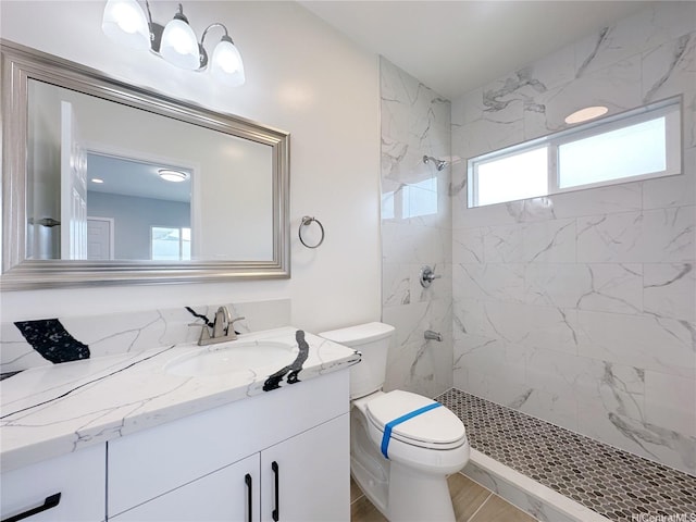 811 20th Ave, Honolulu, HI 96816 - full bath featuring vanity and tiled shower