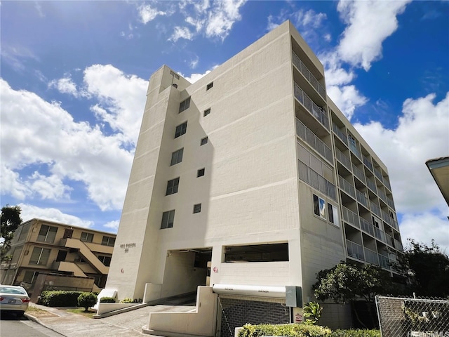 2122 Lime St Unit 304, Honolulu, HI 96826 - photo 1