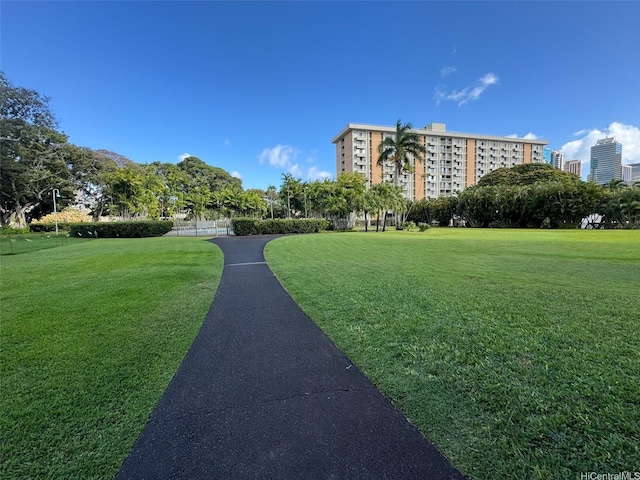 1519 Nuuanu Ave Unit 1146, Honolulu, HI 96817 - view of property's community featuring a lawn
