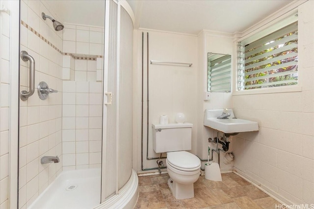 101 Kawananakoa Pl, Honolulu, HI 96817 - full bath featuring a shower stall and ornamental molding