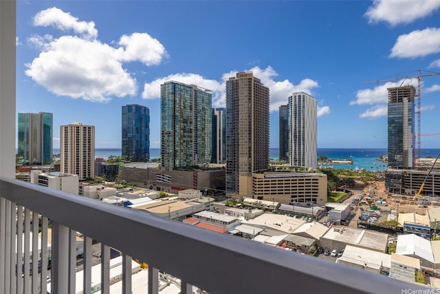 909 Kapiolani Blvd Unit 2002, Honolulu, HI 96814 - view of city skyline featuring a nearby body of water
