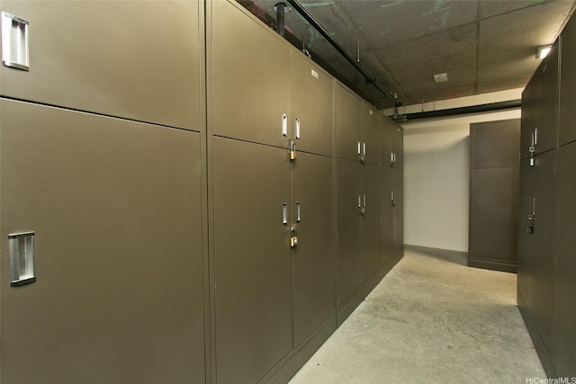 600 Ala Moana Blvd Unit 3401, Honolulu, HI 96813 - hall with concrete floors