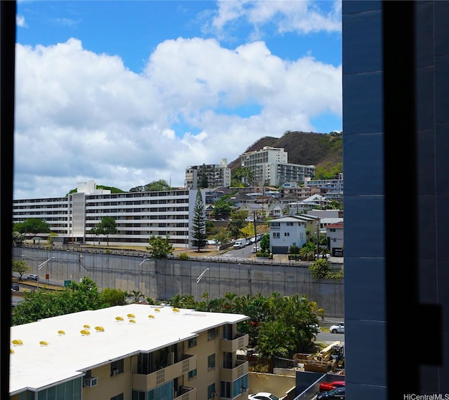 827 Kinau St Unit D703, Honolulu, HI 96813 - view of city