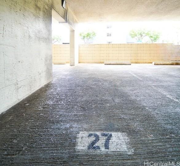 827 Kinau St Unit D703, Honolulu, HI 96813 - view of yard featuring a patio area