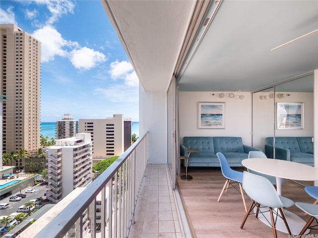 2427 Kuhio Ave Unit 1501, Honolulu, HI 96815 - balcony with a water view