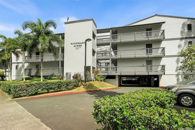 46-267 Kahuhipa St Unit C303, Kaneohe, HI 96744 - view of apartment building / complex