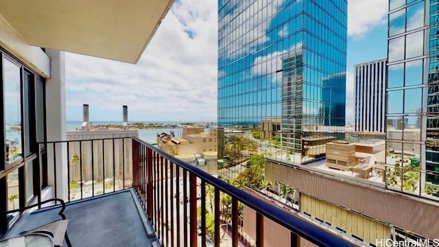 225 Queen St Unit 14A, Honolulu, HI 96813 - balcony featuring a city view