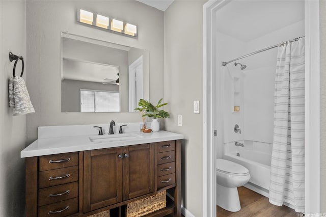 91-1017 Hoopili St Unit 66, Ewa Beach, HI 96706 - bathroom with vanity, shower / bath combo with shower curtain, and wood finished floors