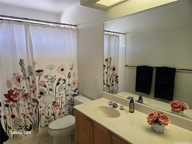 94-1008 Makakoa Loop, Waipahu, HI 96797 - bathroom with vanity and a shower with curtain