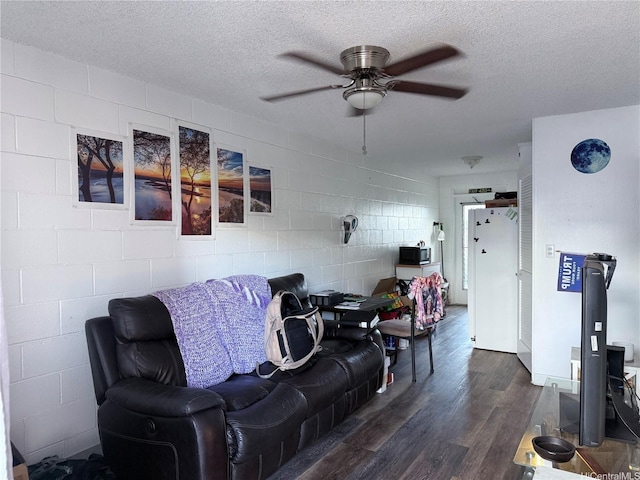 1426 Keeaumoku St Unit B16, Honolulu, HI 96822 - photo 3